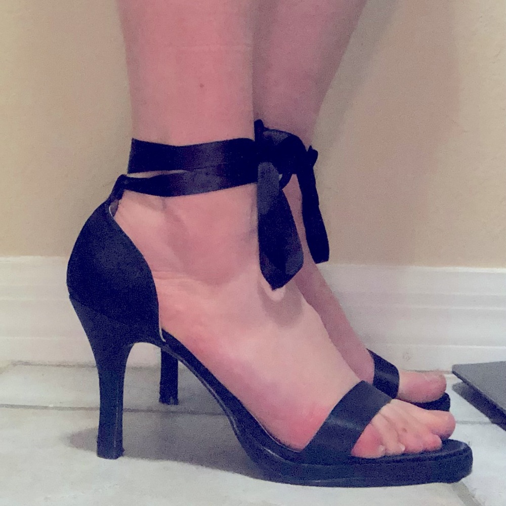 Satin fabric heels 💃🏻